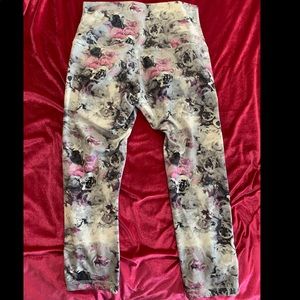 Lululemon Wunder Under capris